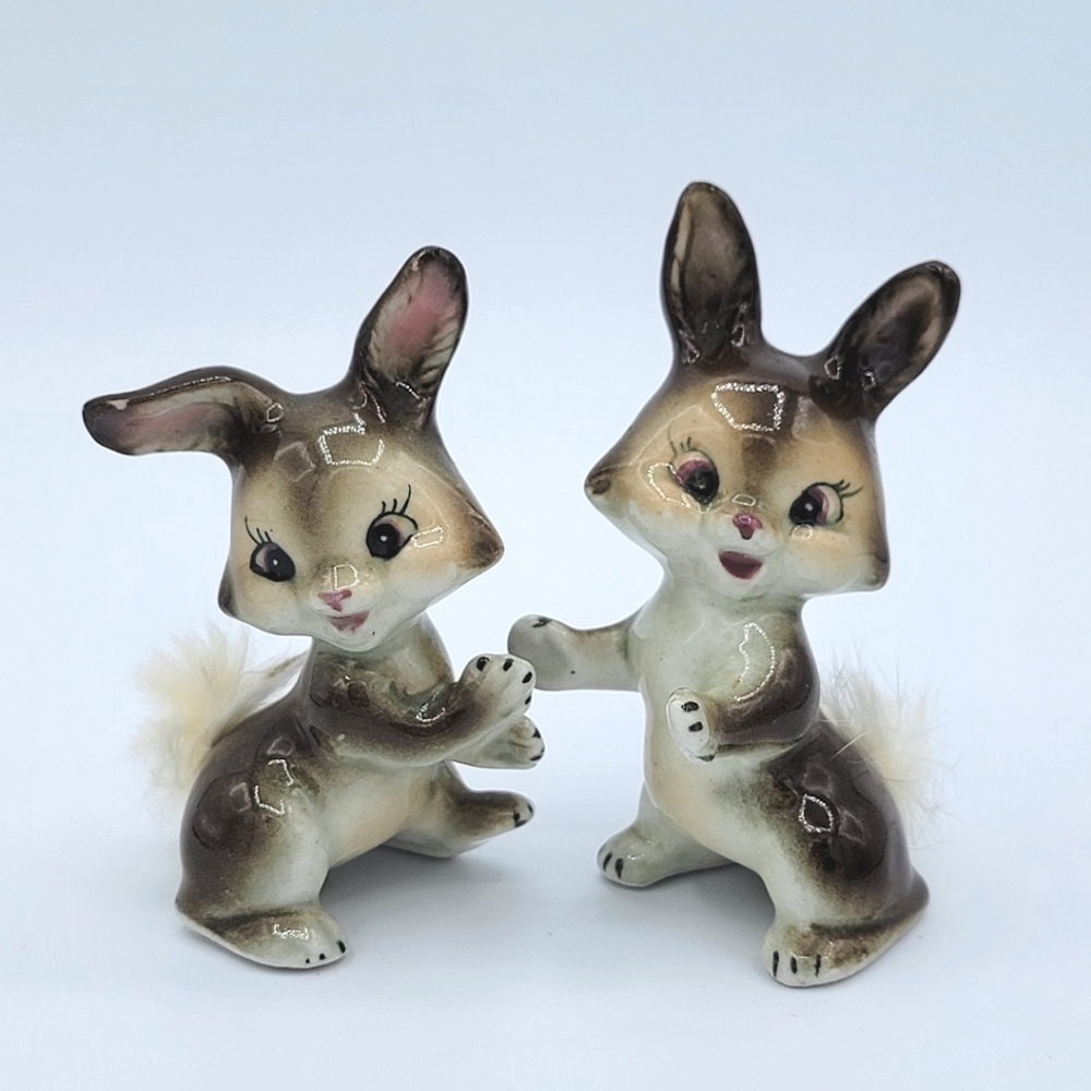 Vintage Ceramic Bunny Salt & Pepper Shakers #3023